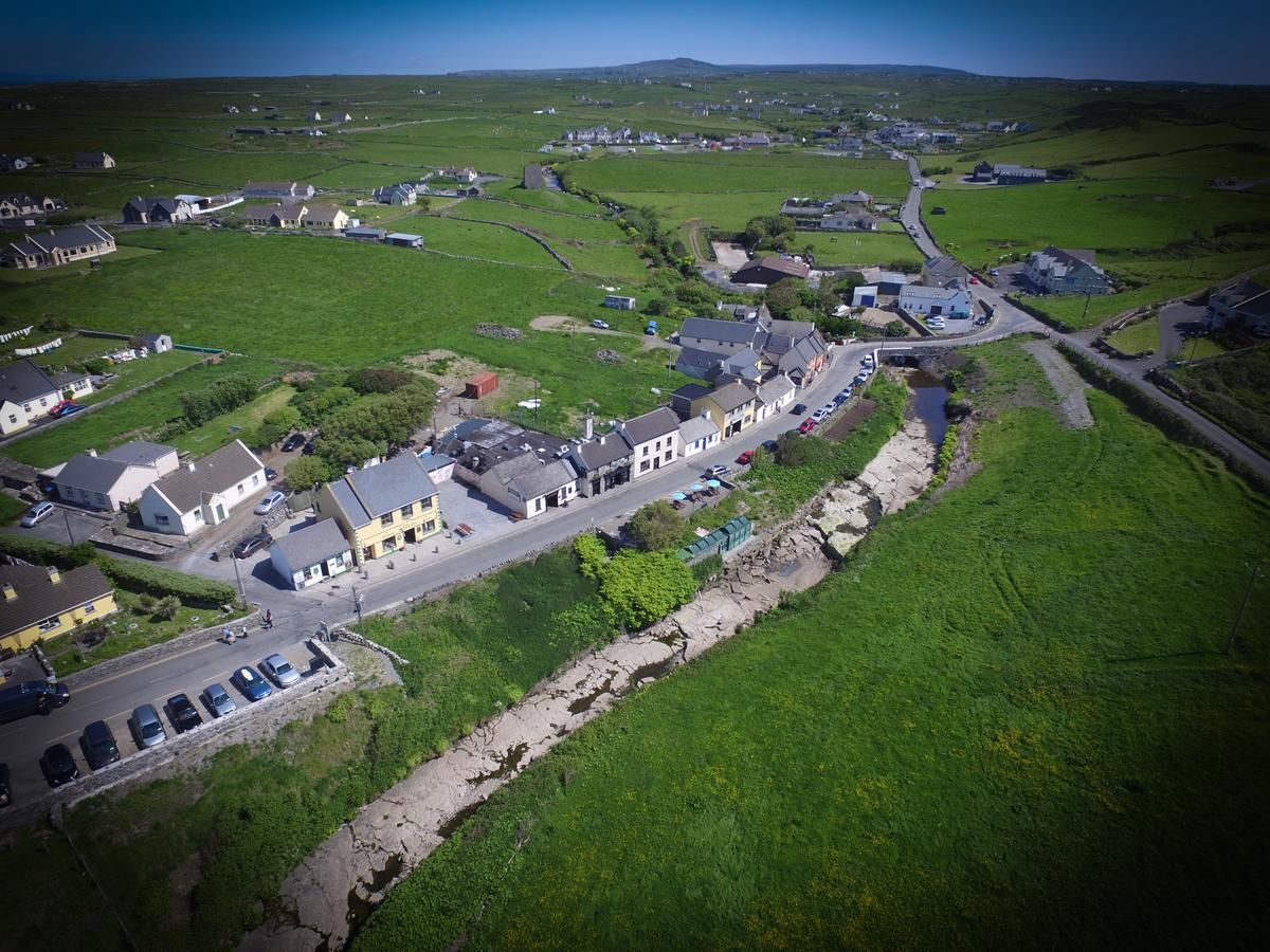 Дома для отпуска Doolin Village Lodges Дулин